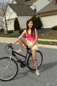 Shyla Jennings in Pro Cyclist