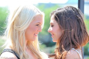 Cassie and Chloe hot lesbians