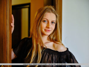 Ukrainian Aveira's First Nude Photoshoot