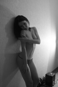 Kandy Black and White Topless Photos